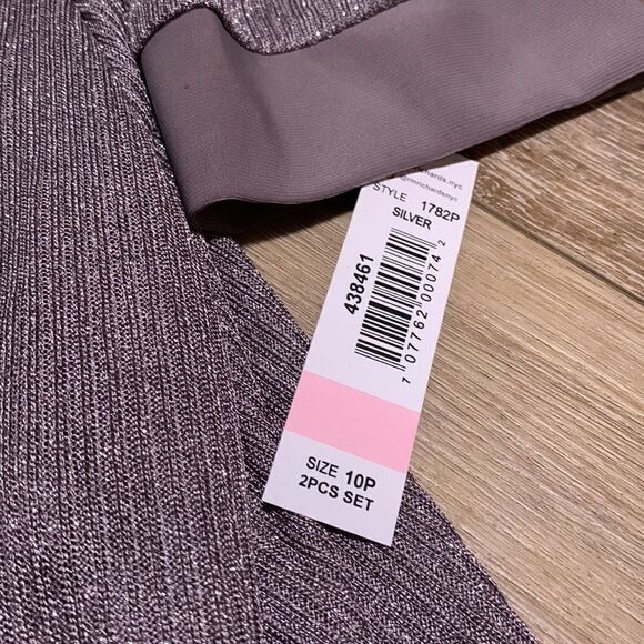 NWT R&M Richards Faux Two-Piece Pant Set with Metallic Details - Picture 9 of 12